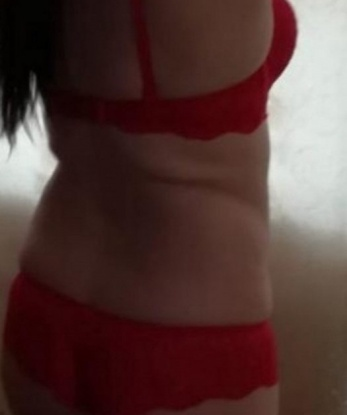 👠💋 Я живу в Москве и готова предложить тебе самые разнообразные услуги. У меня широкий спектр возможностей, от классического секса до ролевых игр и бондажа. Мои клиенты говорят о моей необыкновенной энергии и страсти. 💥 Я обеспечу комфорт, атмосферу нежности и конфиденциальность. Ты увидишь на фото, каким образом я нежно и деликатно отношусь к своему телу, и я не сомневаюсь, что тебе понравится. Если ты ищешь настоящее наслаждение в Москве, то обращайся ко мне, и я сделаю все, чтобы ты остался доволен. 😉💫 13333, 36 лет